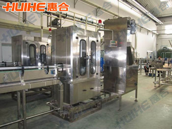 展示八寶粥生產(chǎn)線_八寶粥自動(dòng)生產(chǎn)線設(shè)備真實(shí)圖片
